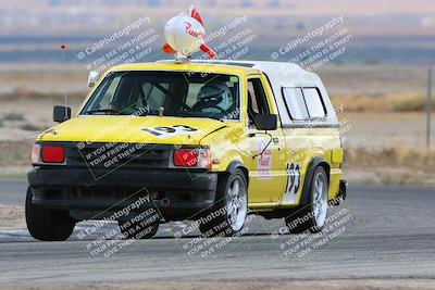 media/Sep-30-2023-24 Hours of Lemons (Sat) [[2c7df1e0b8]]/Track Photos/10am (Star Mazda)/